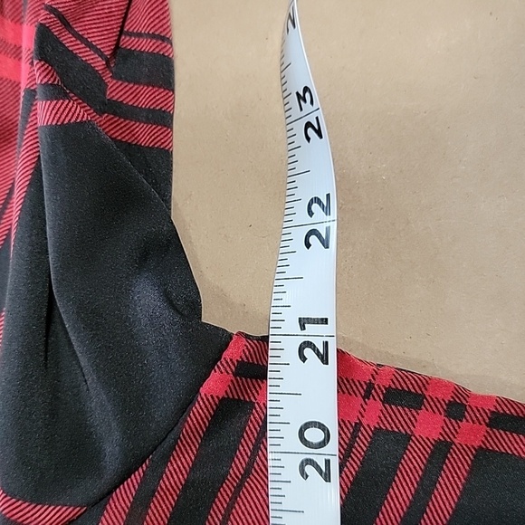 House of Harlow 1960 Size M Black & Red Plaid Silky Button Up Sleep Shirt, EUC - Picture 7 of 11